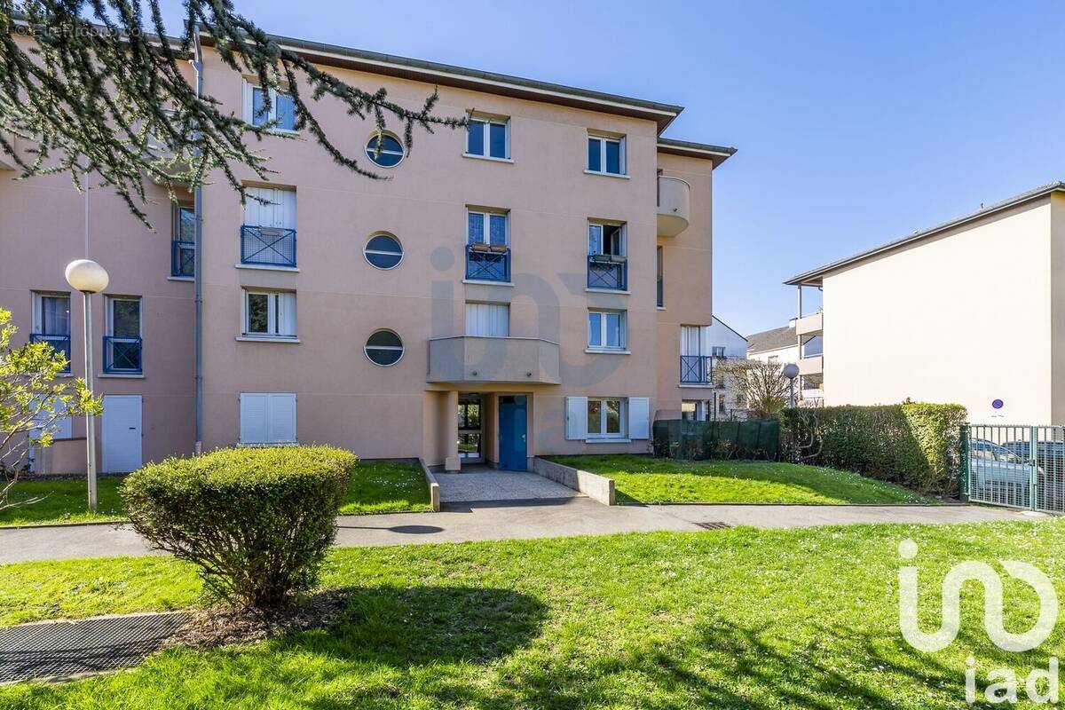 Photo 1 - Appartement à CHEVILLY-LARUE