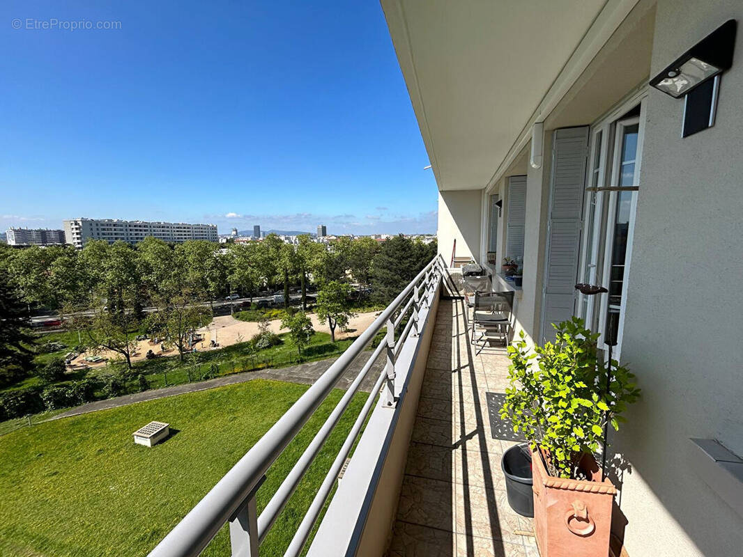 Appartement à LYON-8E