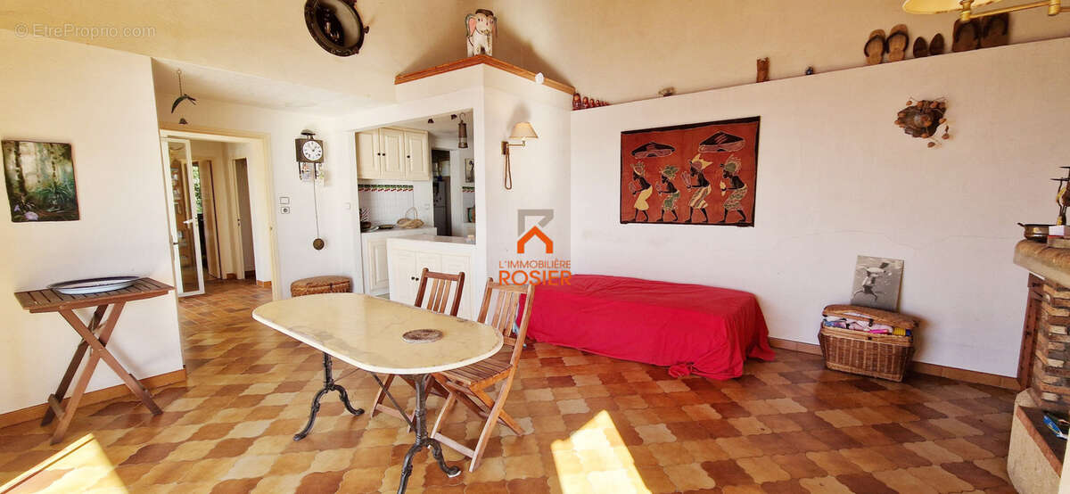 Maison à HYERES