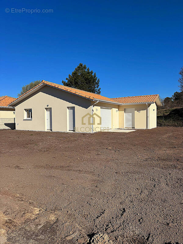 Maison à SAUGNACQ-ET-MURET