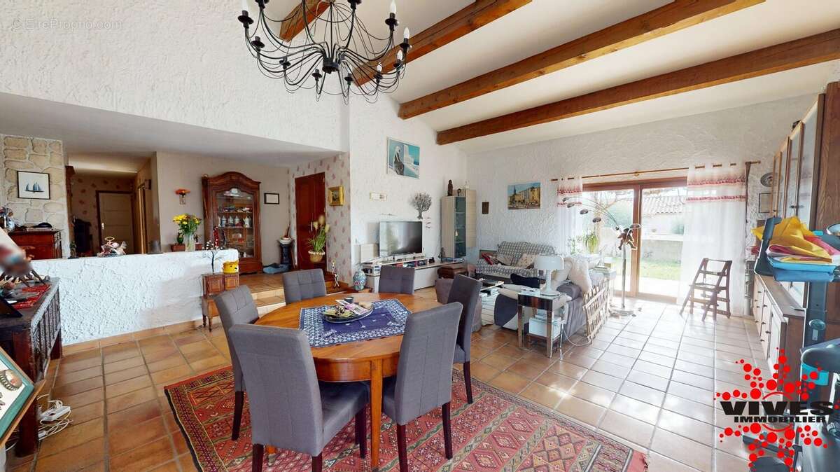 Maison à SAINT-FELIX-DE-LODEZ