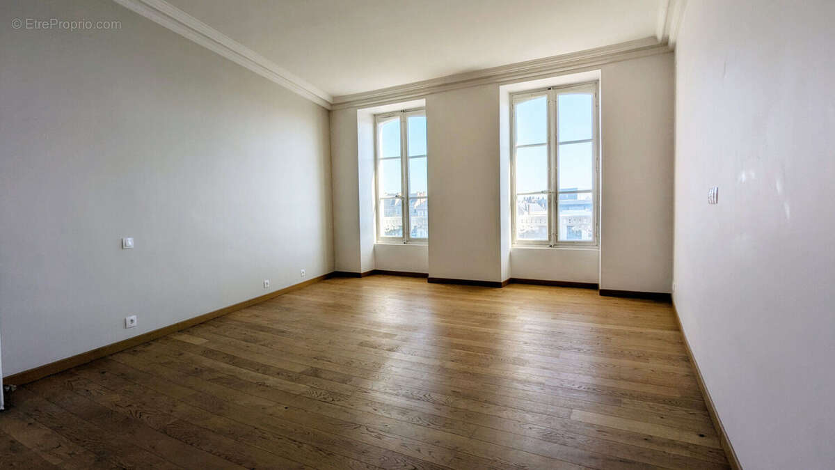 Appartement à LAVAL