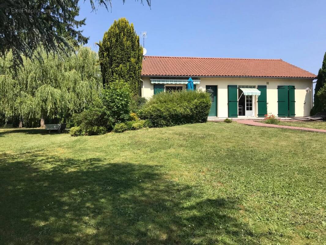 Maison à BRESSUIRE