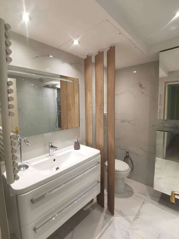 Appartement à LE CANNET