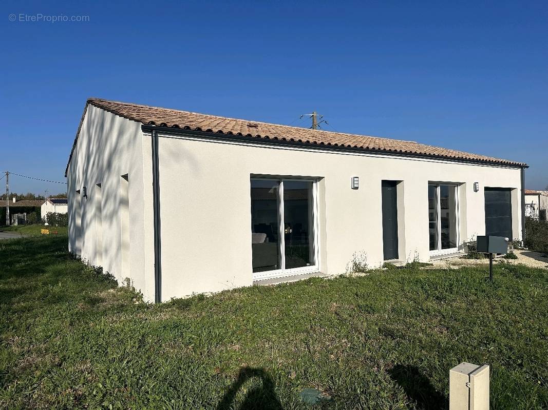 Maison à MEURSAC