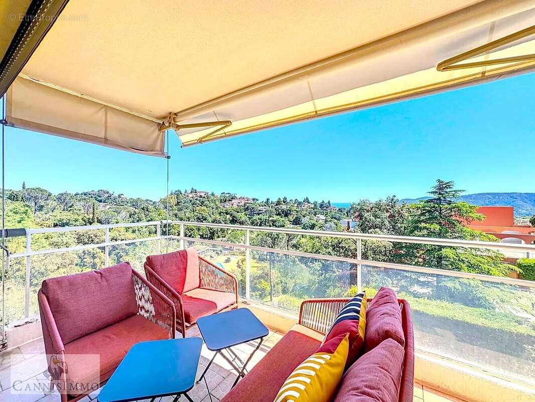 Appartement à MANDELIEU-LA-NAPOULE
