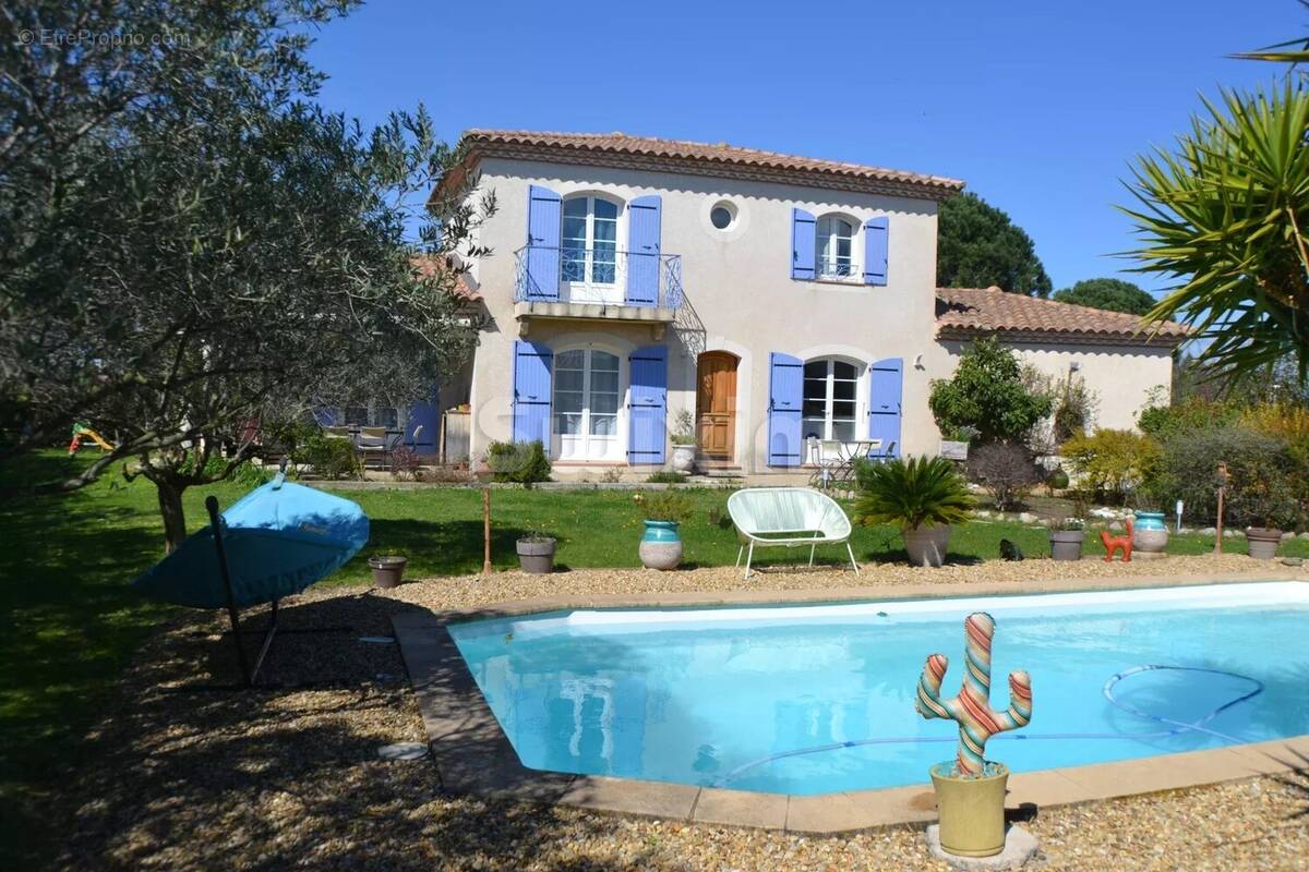 Maison à BELLEGARDE