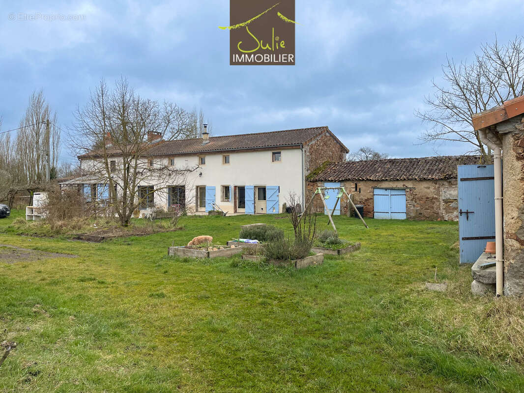 Maison à BRESSUIRE