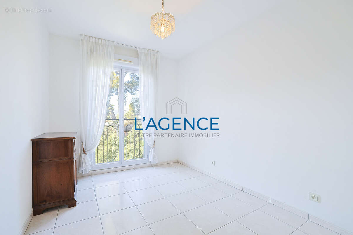 Appartement à HYERES