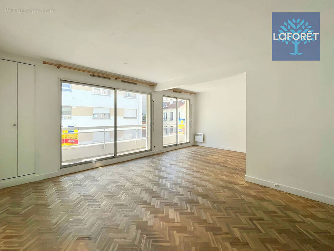 Appartement à PARIS-15E
