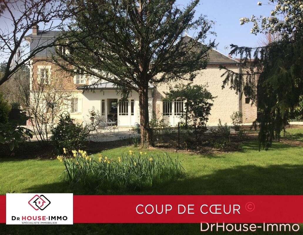 Maison à SAINT-PRYVE-SAINT-MESMIN