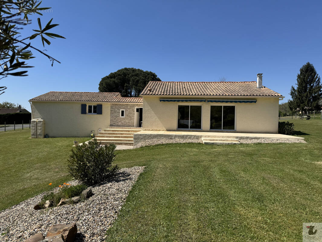 Maison à MOULEYDIER