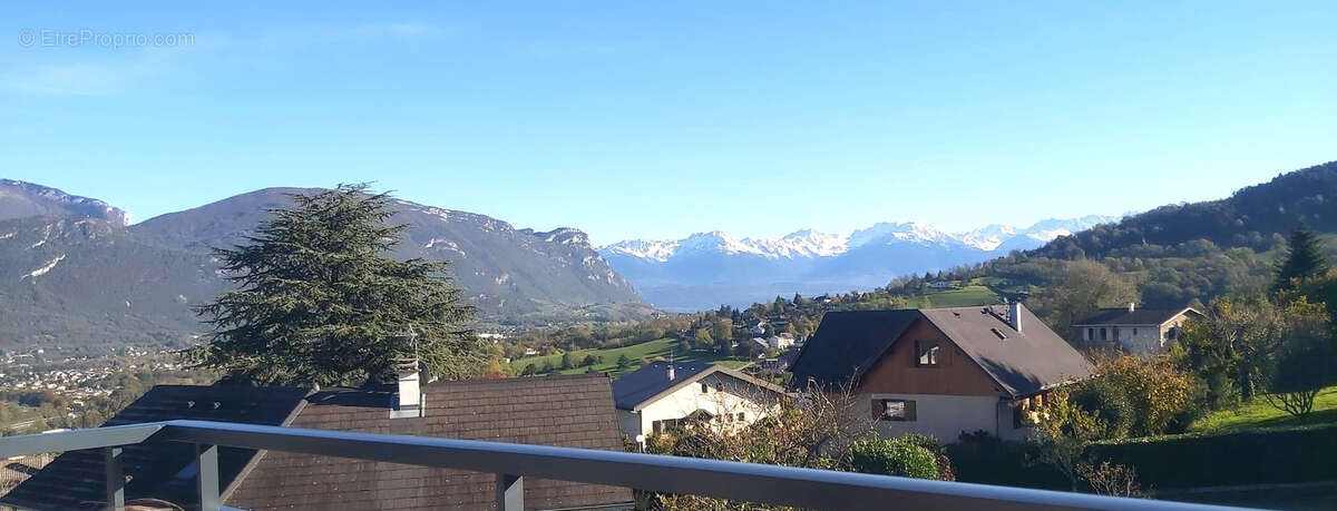 Appartement à BARBERAZ