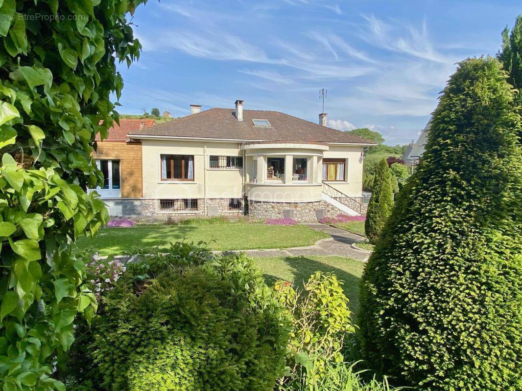 Maison à EU