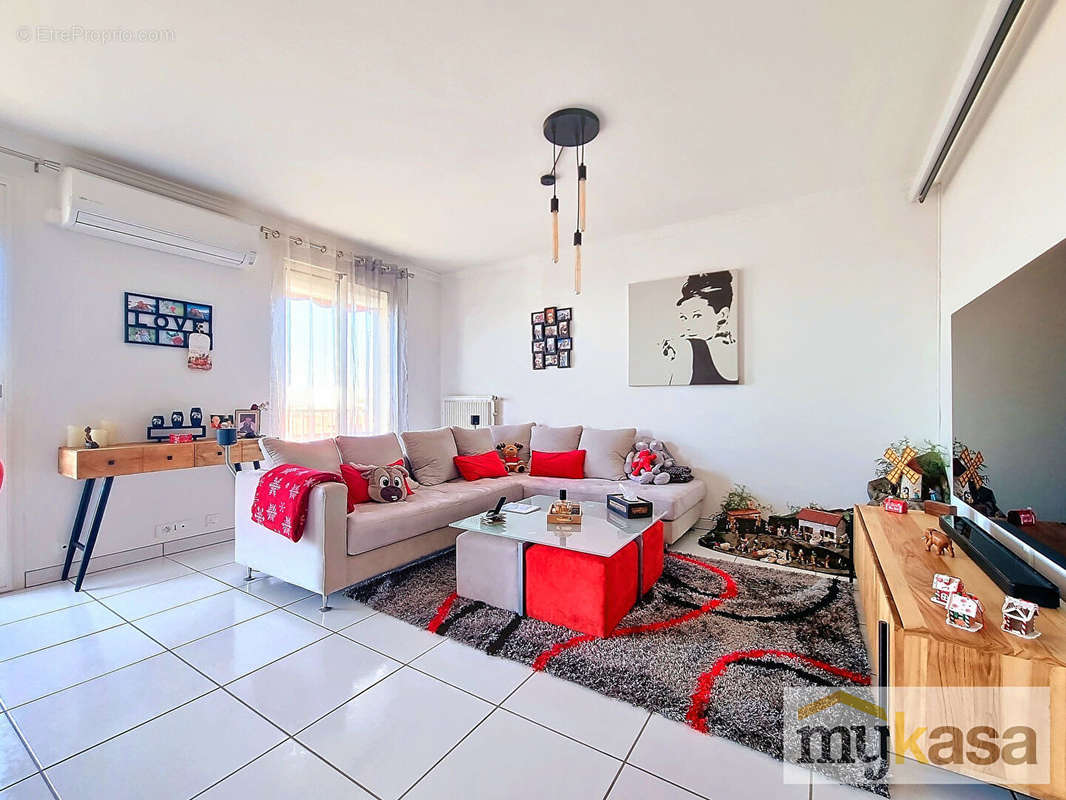 Appartement à PORT-DE-BOUC