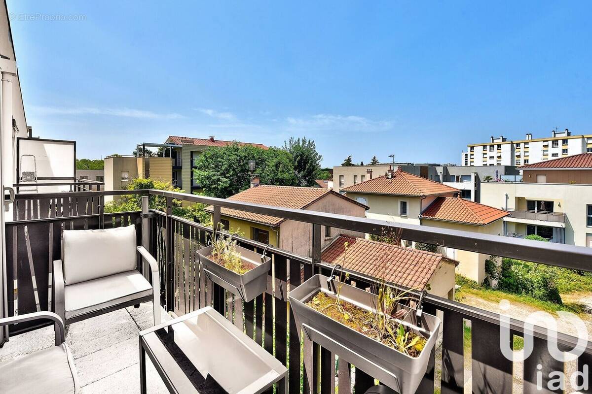 Photo 1 - Appartement à SAINT-PRIEST