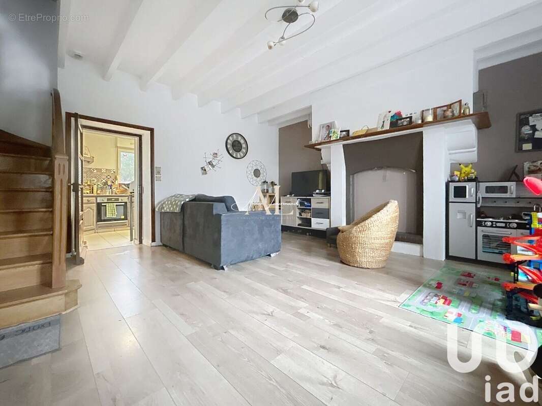 Photo 2 - Maison à LA COLOMBE