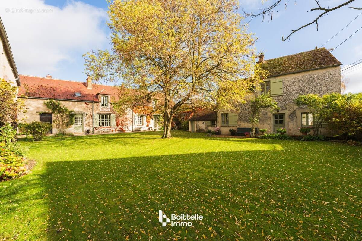 Maison à CHATEAU-LANDON