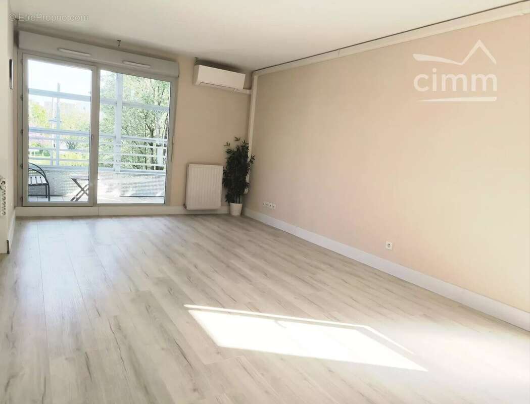 Appartement à VAULX-EN-VELIN