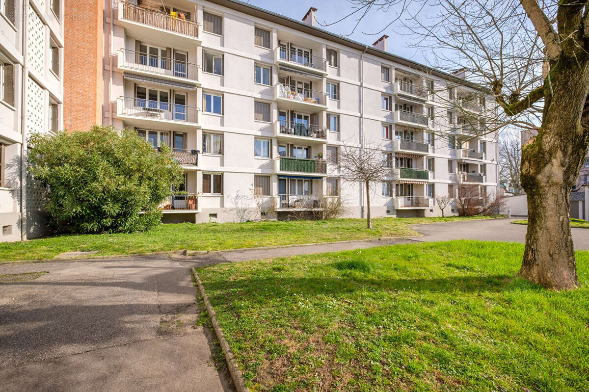 Appartement à LYON-8E
