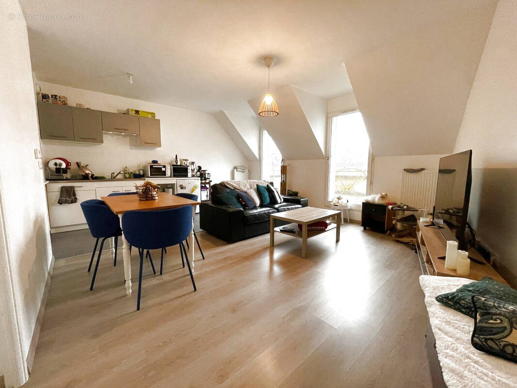 Appartement à LA CHAPELLE-EN-SERVAL