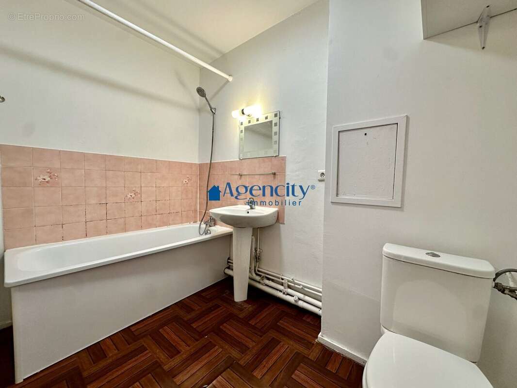 Appartement à TORCY