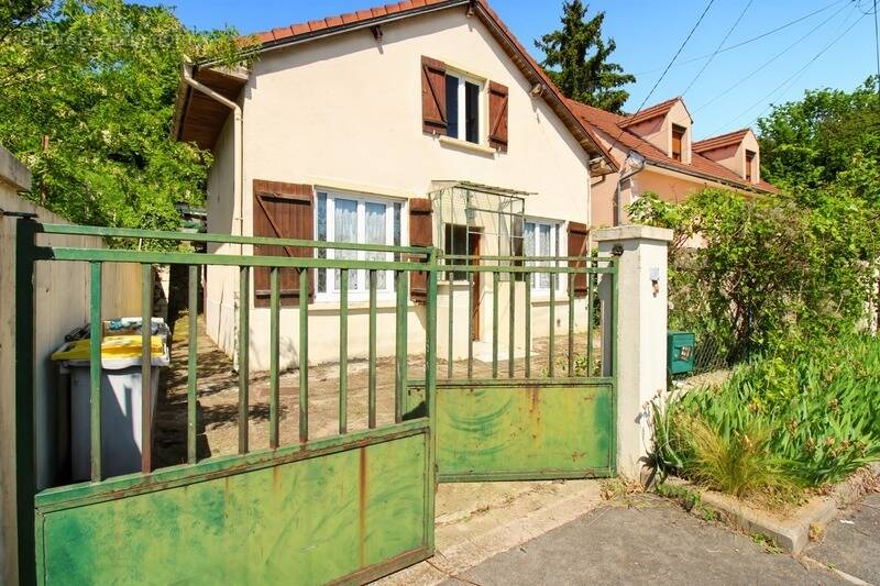 Maison à FOSSES