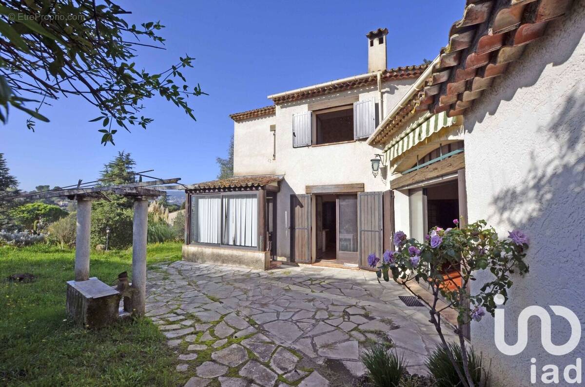 Photo 1 - Maison à MOUANS-SARTOUX