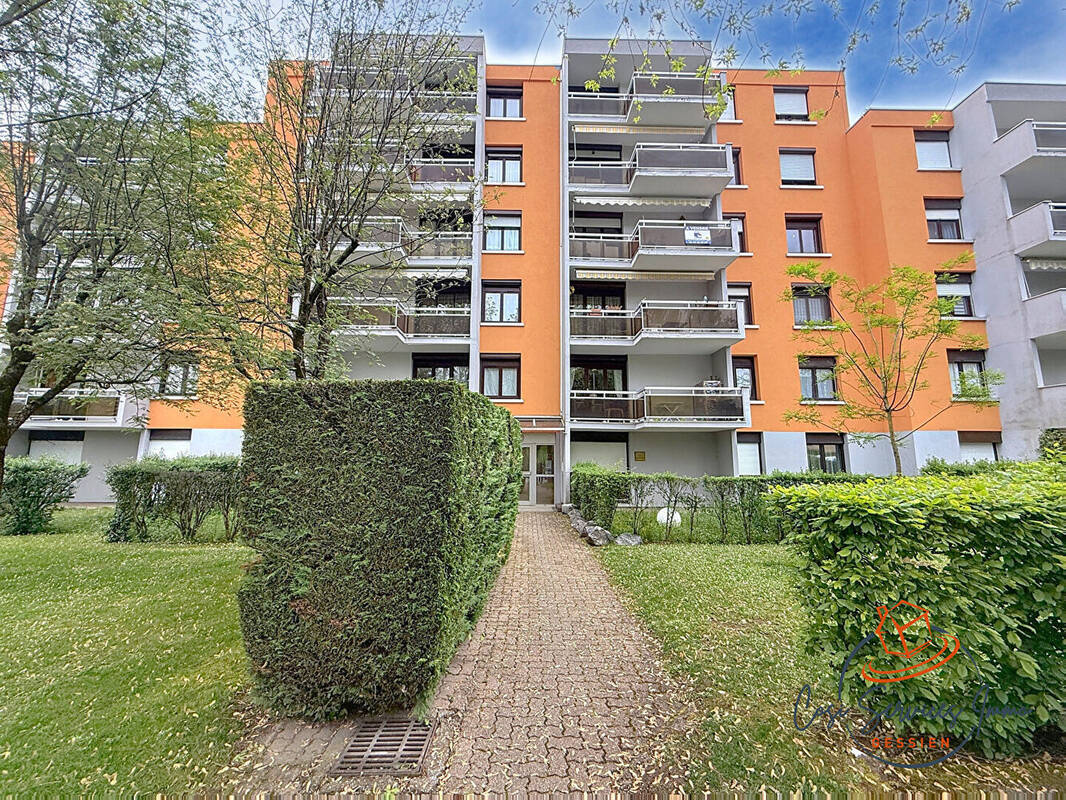 Appartement à BELLEGARDE-SUR-VALSERINE