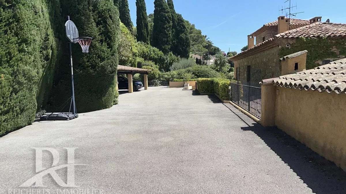 Maison à MOUGINS