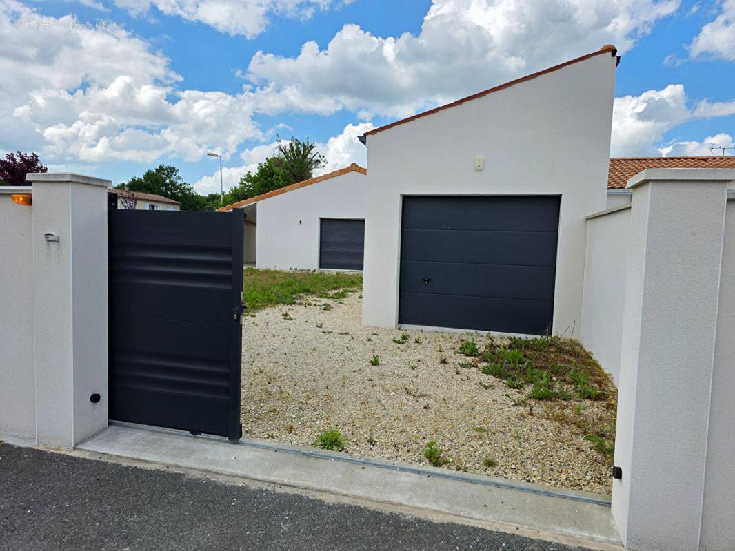 Maison à MEDIS