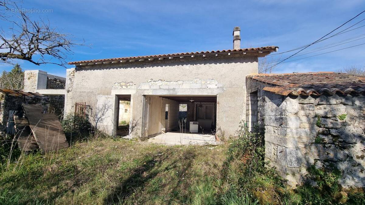 Maison à CLAIX