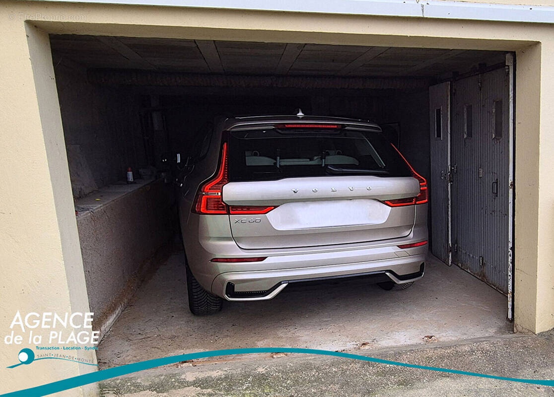 Parking à SAINT-JEAN-DE-MONTS