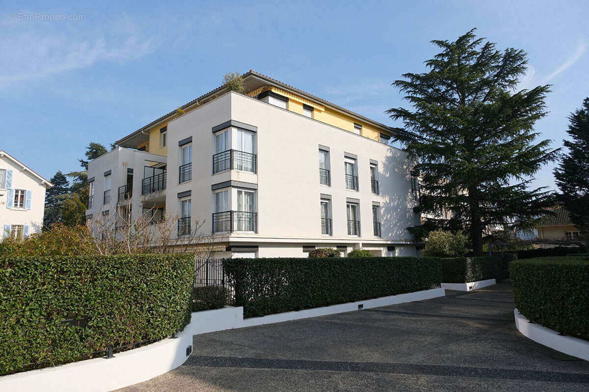 Appartement à TASSIN-LA-DEMI-LUNE