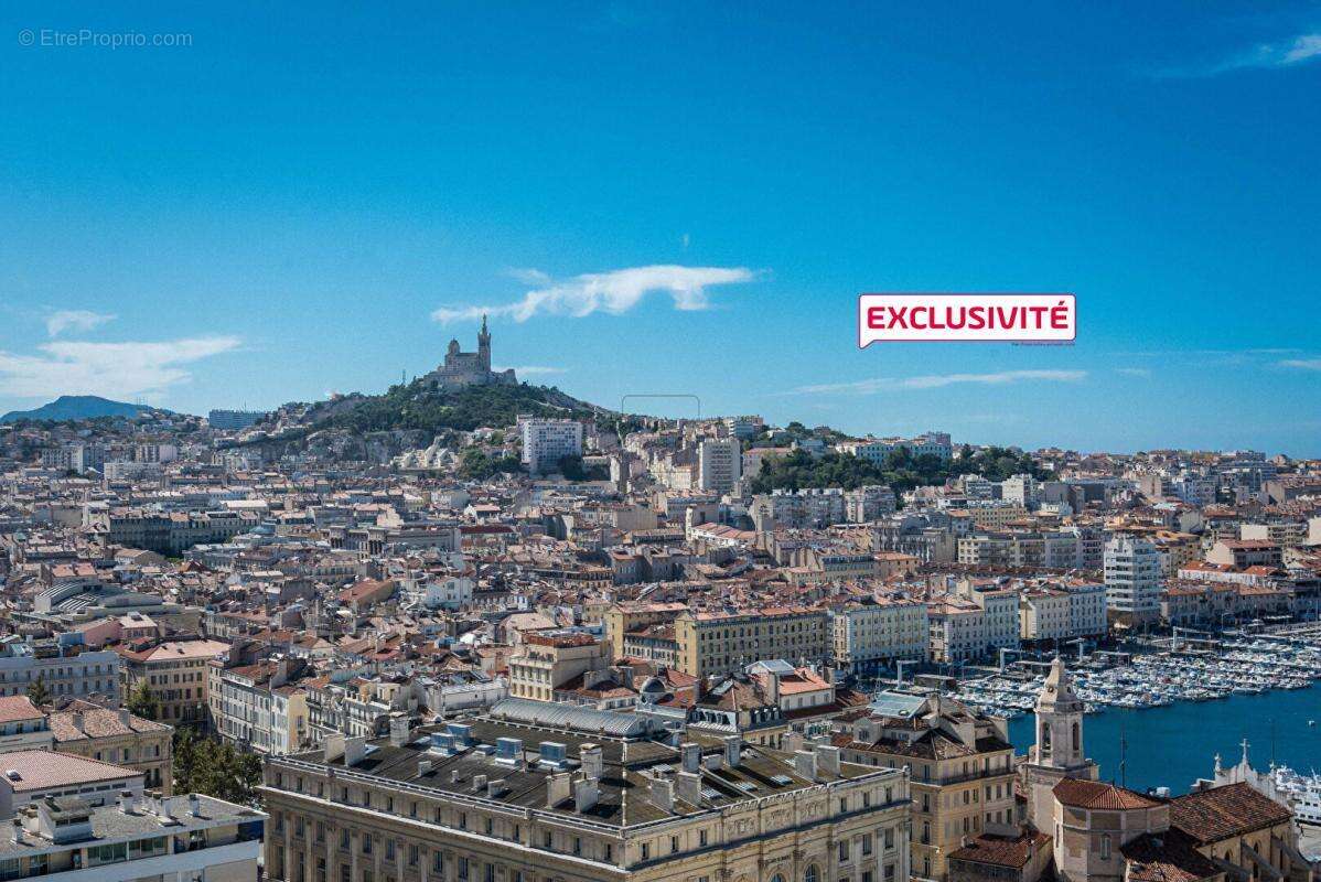 Appartement à MARSEILLE-1E