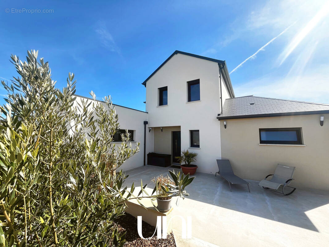Maison à BIEVILLE-BEUVILLE