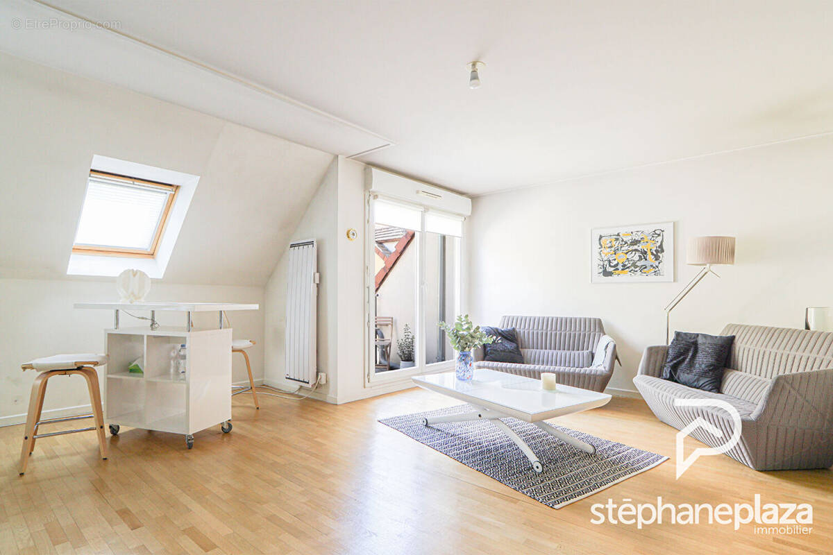 Appartement à L&#039;HAY-LES-ROSES