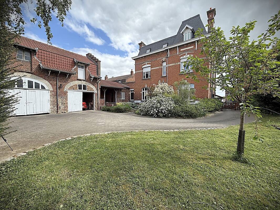 Maison à HAZEBROUCK