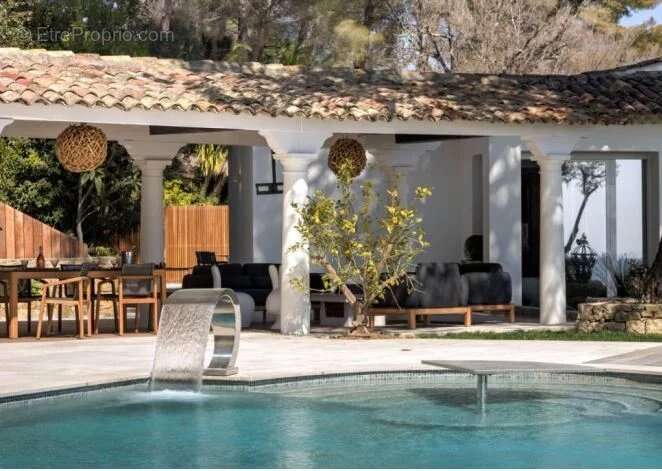 Maison à MOUGINS