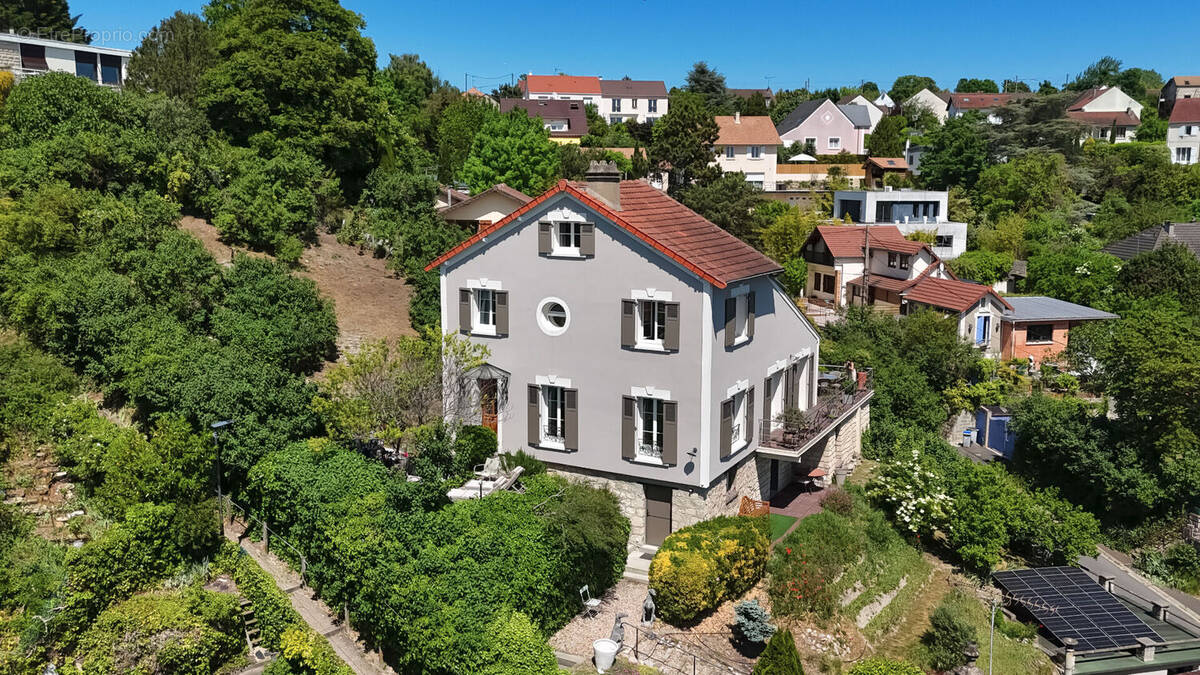 Maison à LA FRETTE-SUR-SEINE