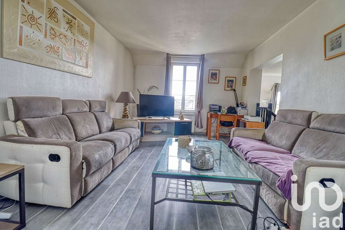Photo 2 - Appartement à LA CHAPELLE-EN-SERVAL