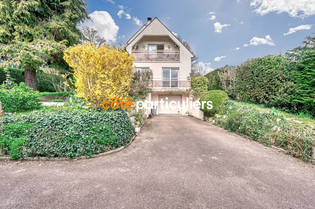 Maison à MAREIL-MARLY