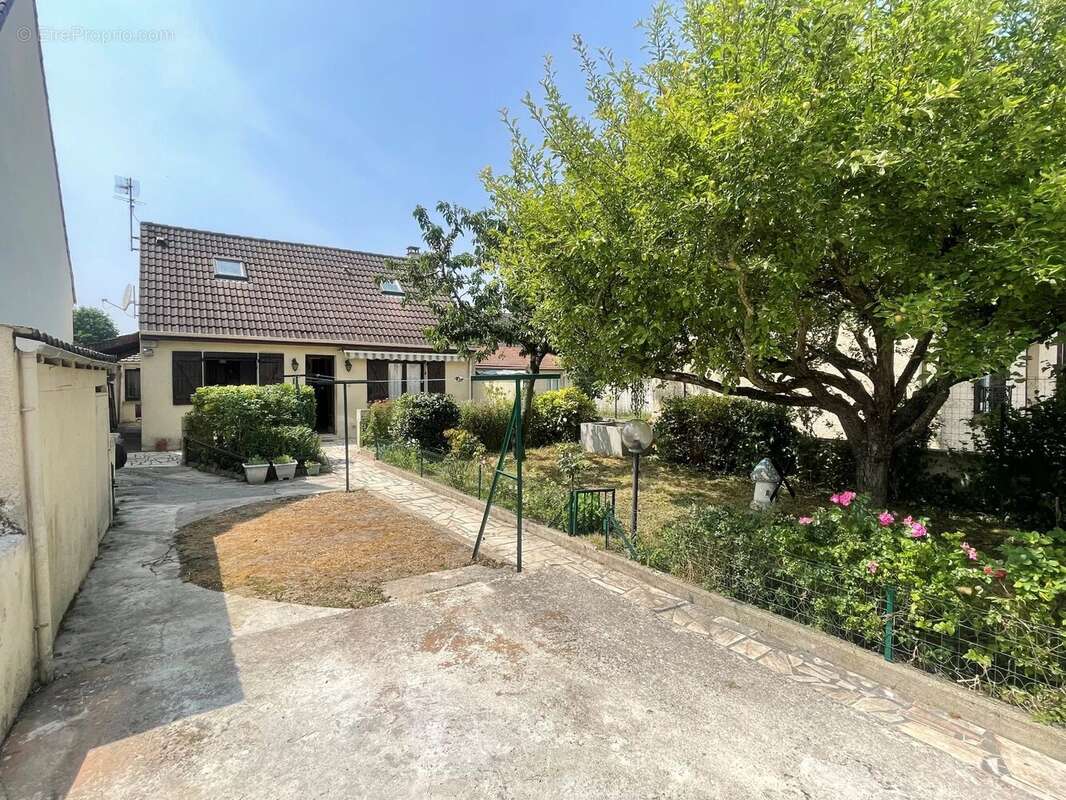 Maison à CHELLES