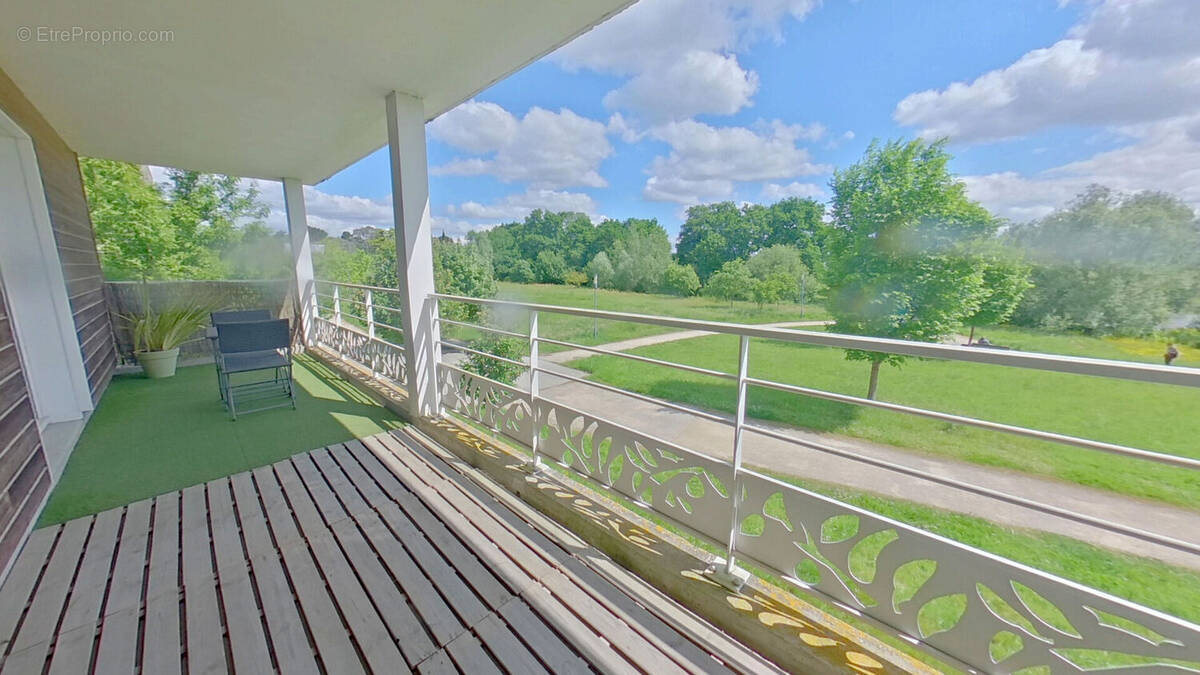 Appartement à SAINTE-LUCE-SUR-LOIRE