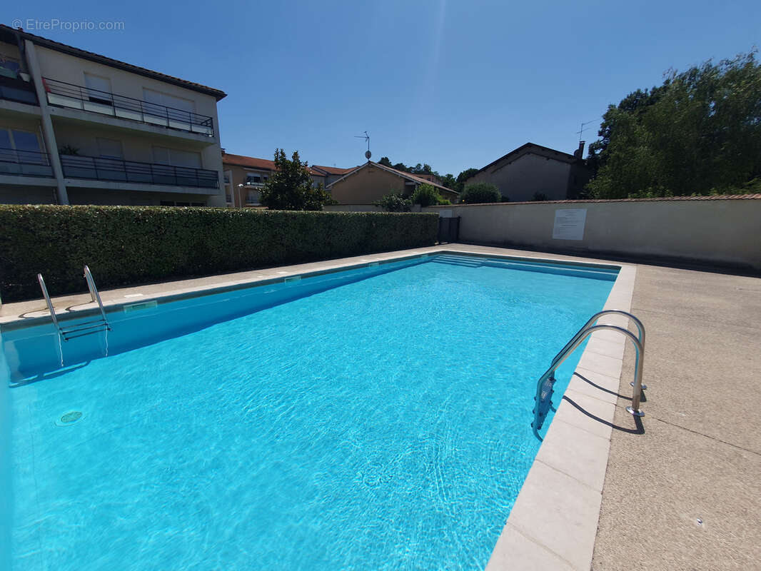 Appartement à SAINT-LAURENT-DE-MURE