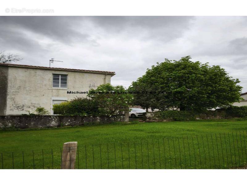 Maison à POUZAUGES