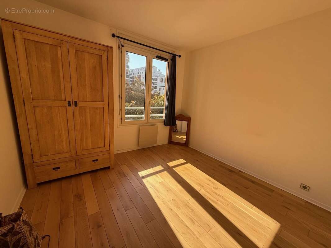 Appartement à PARIS-10E