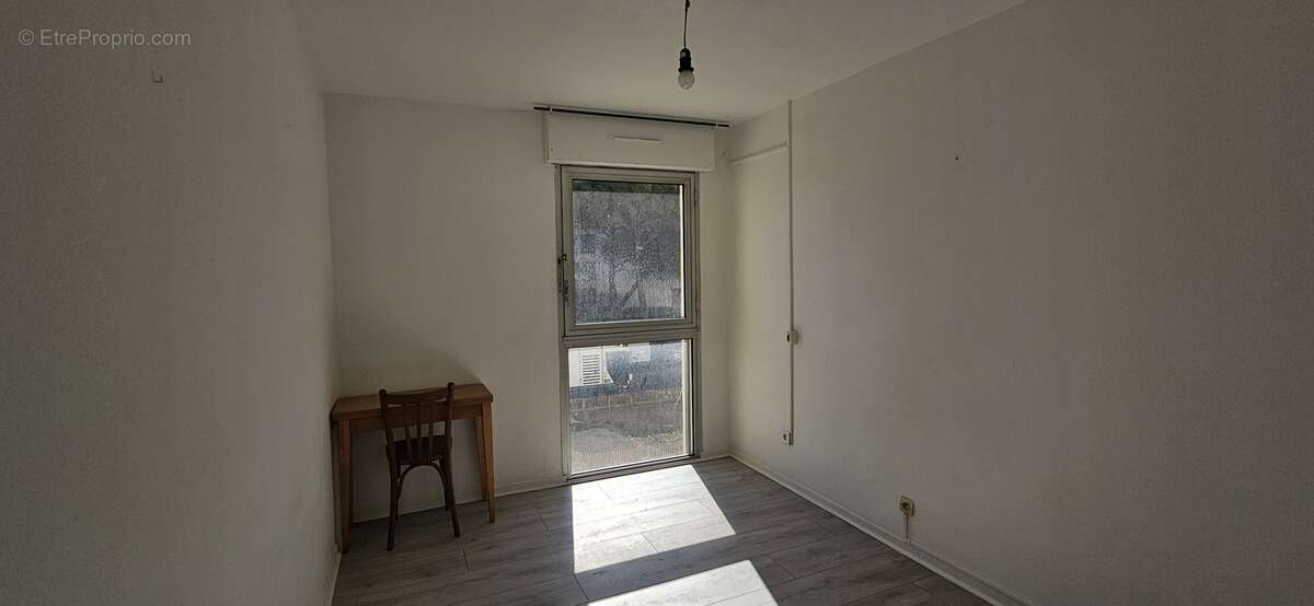 Appartement à MAUGUIO