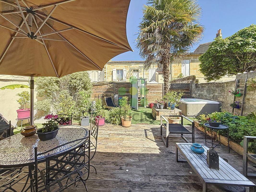 Appartement à BORDEAUX
