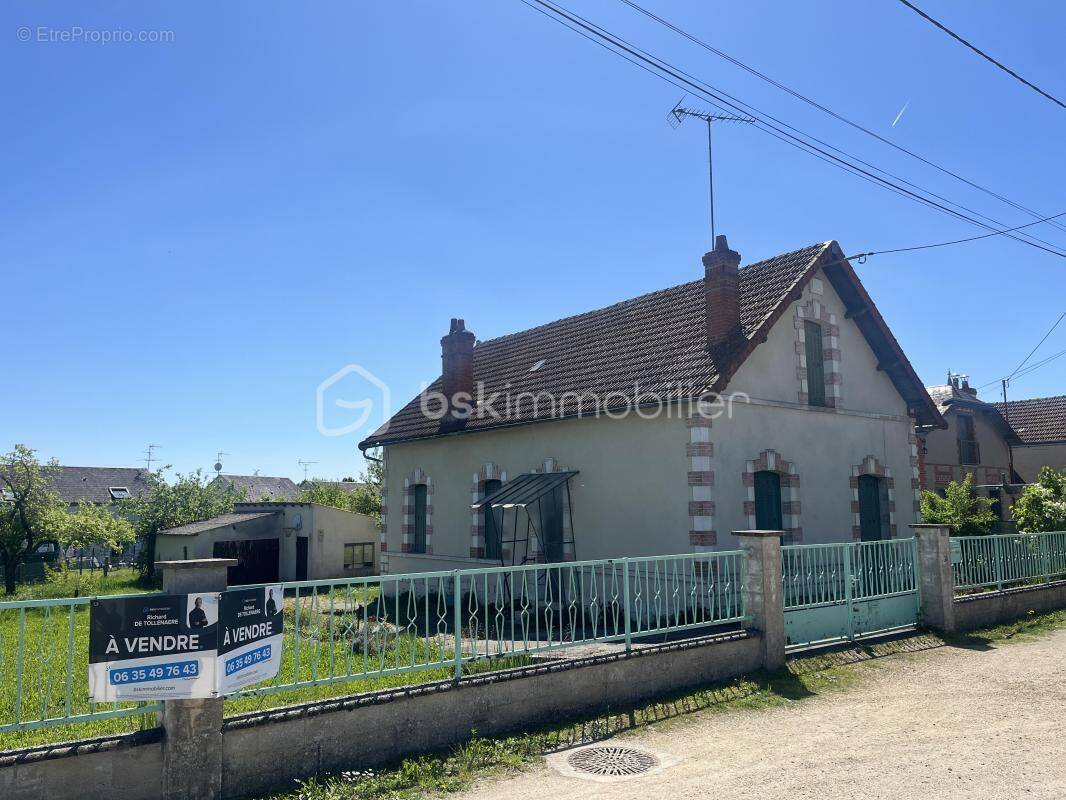 Maison à BELLEGARDE